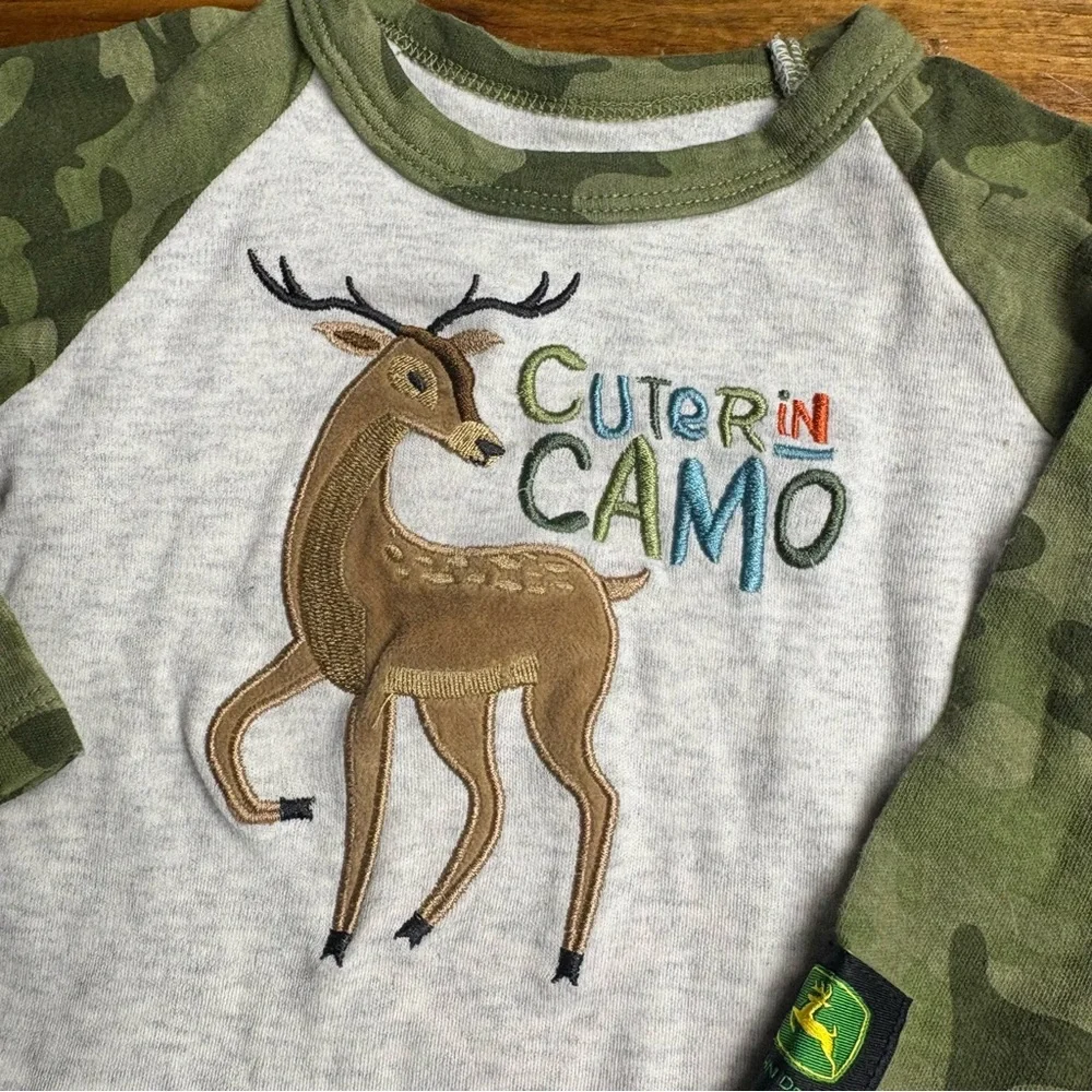 John Deere Gray And Green Cuter In Camo Long‎ Sleeve Size 6-9 Months